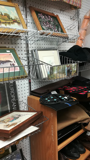 Thrift Store «Arc of Atlantic County», reviews and photos, 6409 Ventnor Ave, Ventnor City, NJ 08406, USA