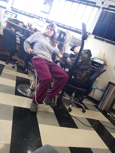 Tattoo Shop «Ink Slingers», reviews and photos, 1355 E Kearney St, Springfield, MO 65803, USA