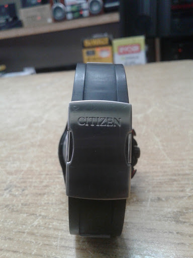 Gold Dealer «East Baltimore Gold Buyers & Jewelers», reviews and photos, 217 E Baltimore St, Baltimore, MD 21202, USA