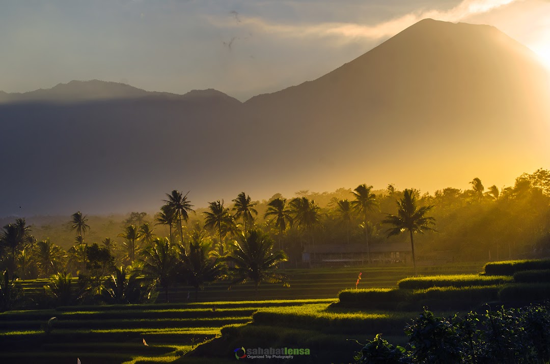 SAHABAT WISATA INDONESIA