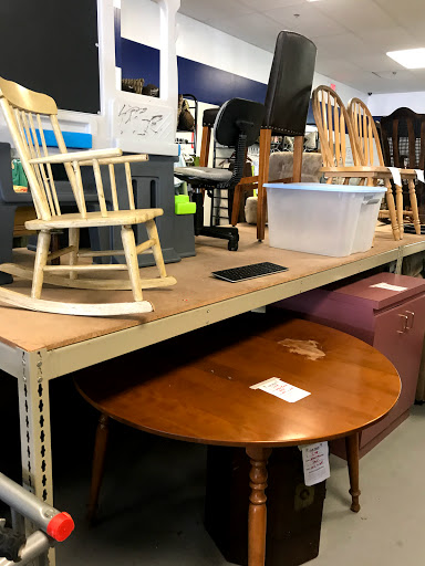 Thrift Store «Goodwill Thrift Store - Southside», reviews and photos, 8101 Southside Blvd #5, Jacksonville, FL 32256, USA