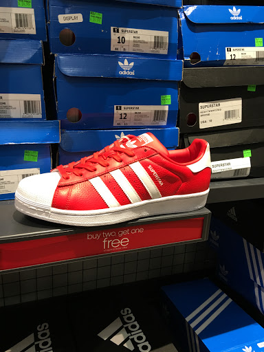 Sporting Goods Store «adidas Outlet Store Woodburn», reviews and photos, 1001 N Arney Rd Ste 400, Woodburn, OR 97071, USA
