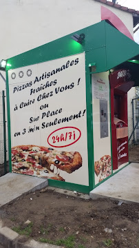 Pizza du Pizzas à emporter Distributeur à pizza Les 4 Saisons Distribution 7j/7 à Nancy - n°8