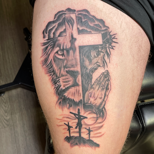 Explore solid tattoo ideas, creative tattoo ideas in Gadsden, available at Old School Ink Electric Tattooing