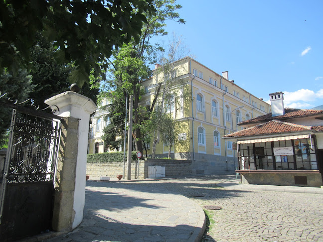 кв. Васил Левски, ул. "Стремски полк" 6, 4300 Карлово