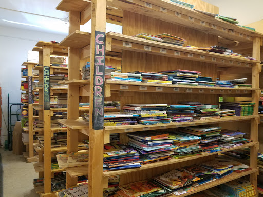 Book Store «Horizontal Books», reviews and photos, 1921 W 25th St, Cleveland, OH 44113, USA