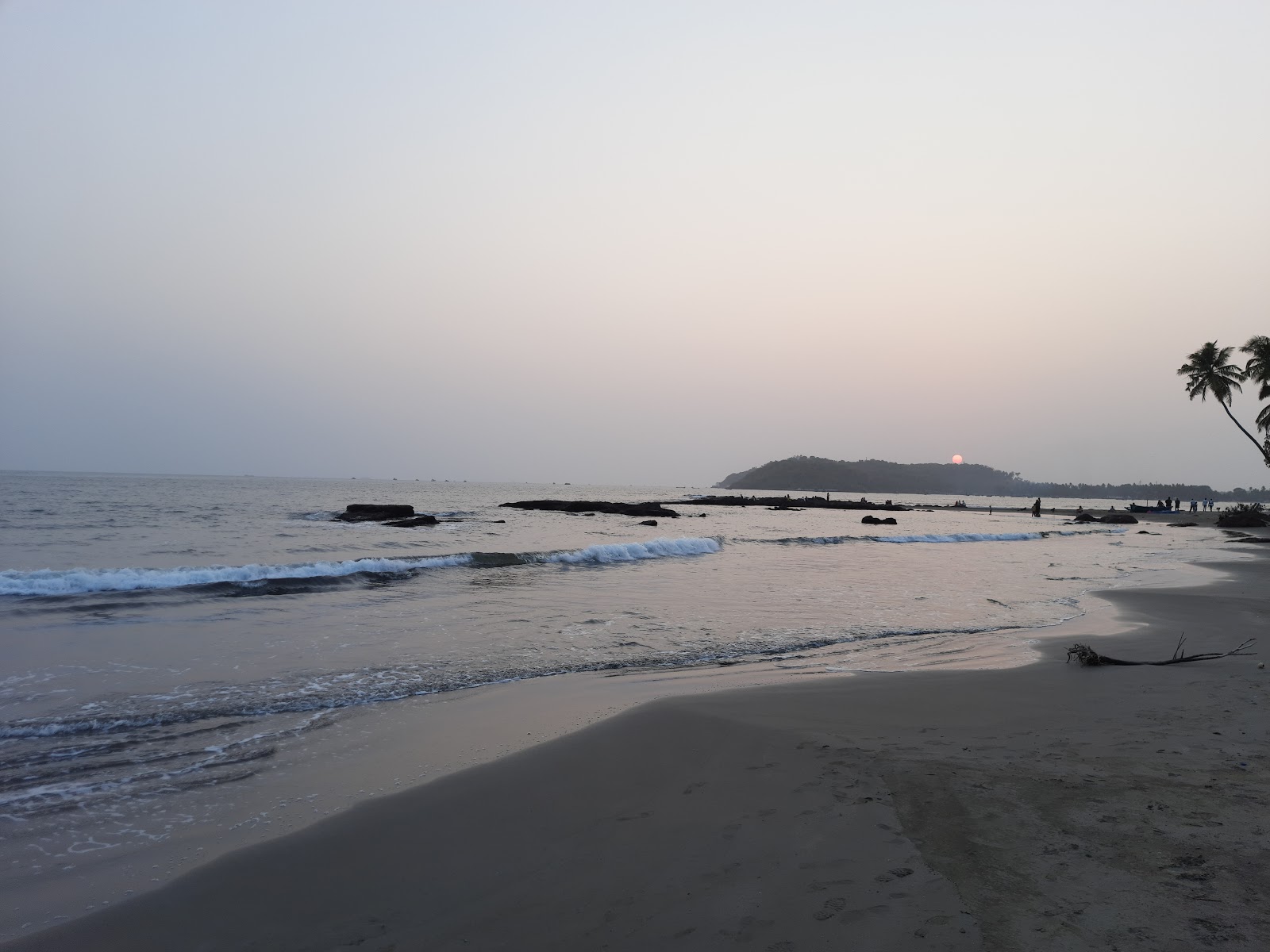 Foto de Kekdole Beach com alto nível de limpeza