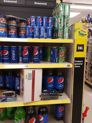 Discount Store «Dollar General», reviews and photos, 403 Edgewood Rd NW, Cedar Rapids, IA 52405, USA