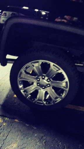 Car Dealer «Randy Wise Buick GMC», reviews and photos, 2530 Owen Rd, Fenton, MI 48430, USA