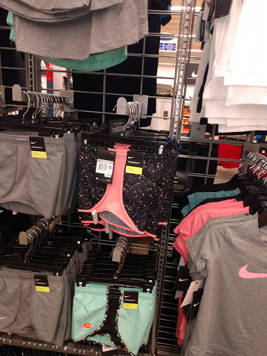 Sporting Goods Store «Academy Sports + Outdoors», reviews and photos, 1205 Wimberly Dr SW, Decatur, AL 35603, USA