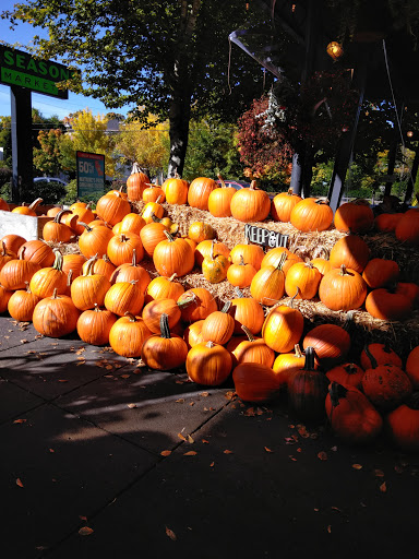 Grocery Store «New Seasons Market Sellwood», reviews and photos, 1214 SE Tacoma St, Portland, OR 97202, USA