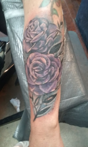 Explore knot tattoo ideas, creative tattoo ideas in East Stroudsburg, available at Third Dimension Tattoo