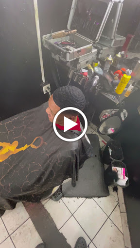 Barber Shop «5 Star Kutz Barbershop & Xpresskutz Mobilebarbertruck», reviews and photos, 3609 Ridge Rd, Lansing, IL 60438, USA