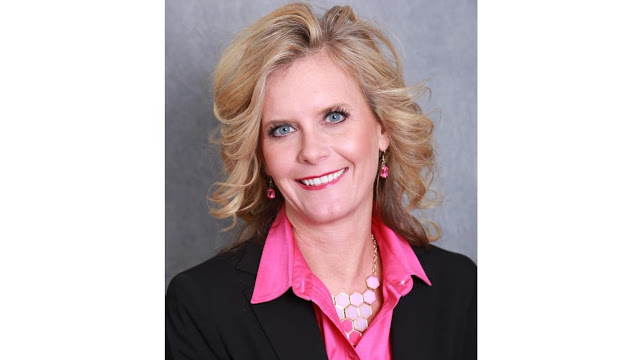 Julie Grundberg, DPM