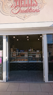 Tielles Et Traditions à Agde