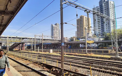 Borivali Station West image