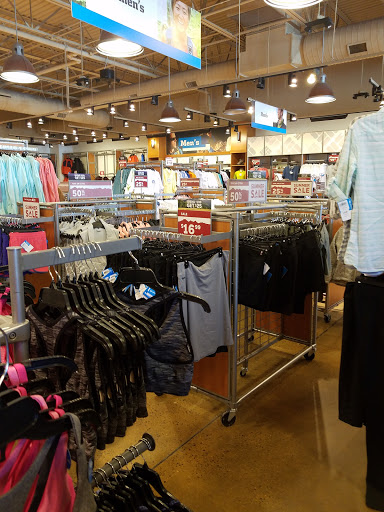 Sportswear Store «Columbia Sportswear Outlet Store at Tanger Outlet Center», reviews and photos, 6699 N Landmark Dr e, Park City, UT 84098, USA