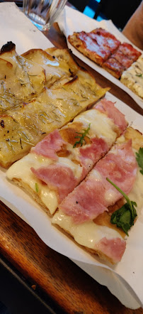 Plats et boissons du Pizzeria Pizza Di Loretta - Rodier à Paris - n°16