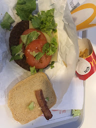 Photo n°13 de McDonald's Carpentras Centre à Carpentras ()