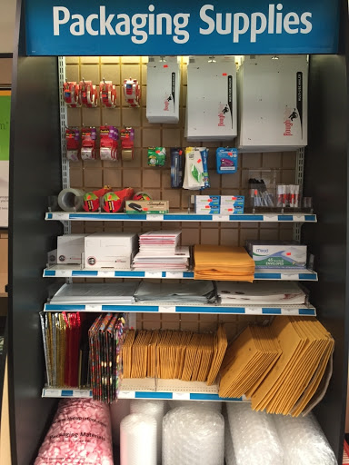 Shipping and Mailing Service «The UPS Store, Courthouse», reviews and photos, 2200 Wilson Blvd #102, Arlington, VA 22201, USA