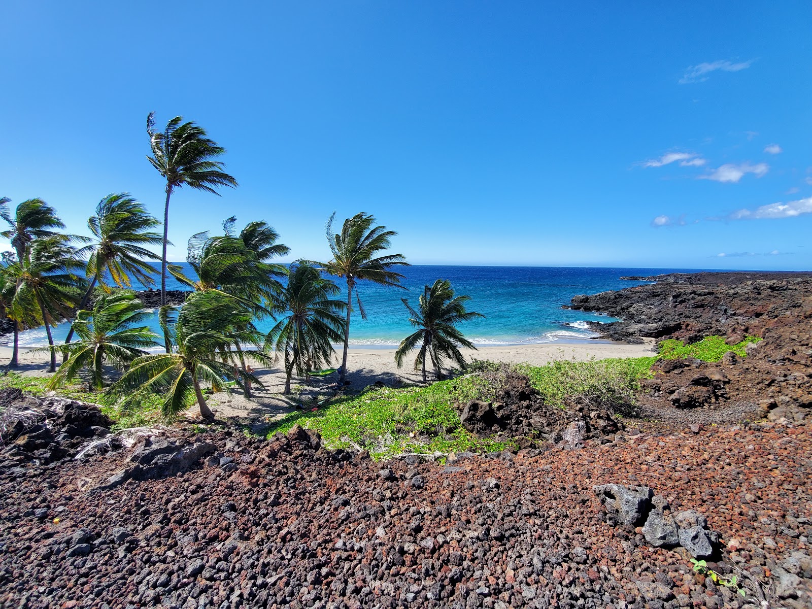 Foto af Pohue Bay Beach med lys sand overflade