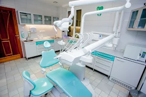 Dentpoint Fogászati, Implantológiai és Parodontológiai Centrum image