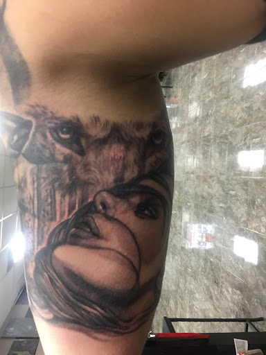 Tattoo Shop «Symmetry 6 Fine Art Studio», reviews and photos, 3349 Western Center Blvd #121, Fort Worth, TX 76137, USA