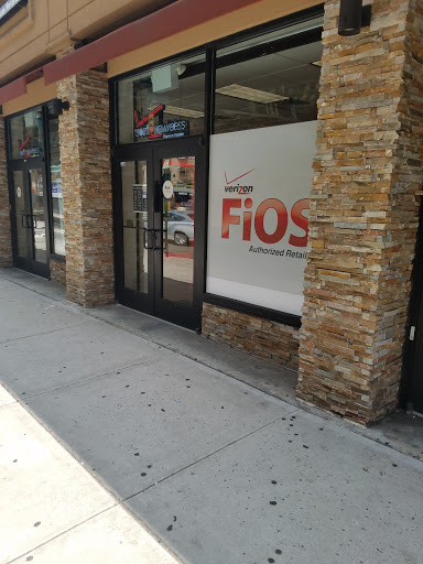 Cell Phone Store «Westchester Square Verizon Wireless», reviews and photos, 125 Westchester Square, Bronx, NY 10461, USA
