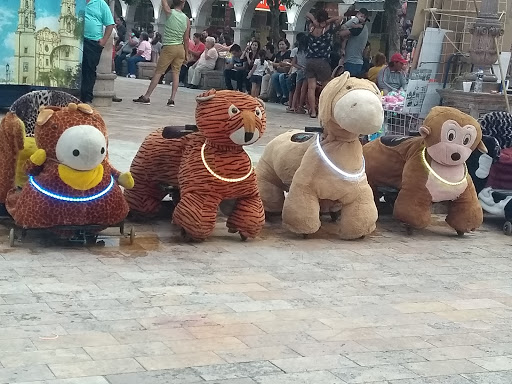 Discount Store «Big Lots», reviews and photos, 2882 Tamiami Trail E, Naples, FL 34112, USA