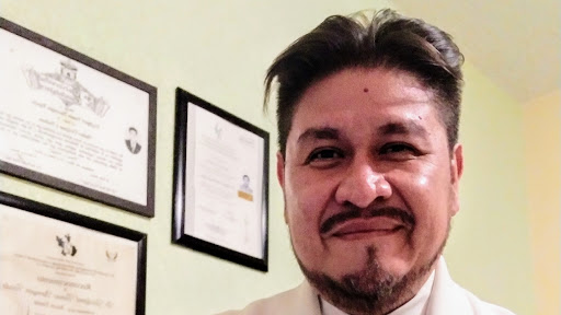 Yazdgard Barragán Tejeda Médico Especialista Certificado en Otorrinolaringología y Cirugía de Cabeza y Cuello