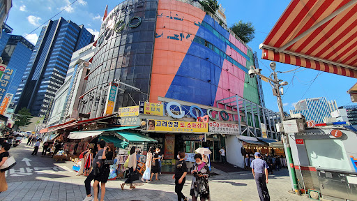 Saint shops in Seoul