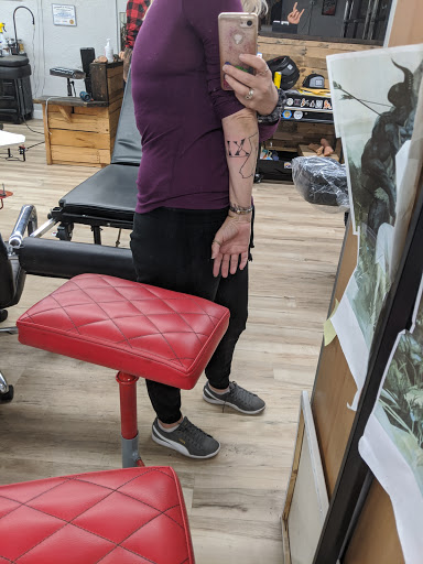 Tattoo Shop «Funhouse Tattoo», reviews and photos, 1453 Garnet Ave, San Diego, CA 92109, USA