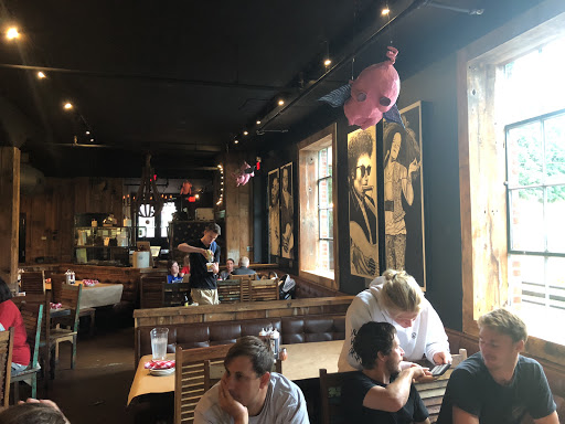 Barbecue Restaurant «Hendricks BBQ», reviews and photos, 1200 S Main St, St Charles, MO 63301, USA