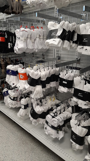 Clothing Store «Ross Dress for Less», reviews and photos, 241 N Glendale Ave, Glendale, CA 91206, USA