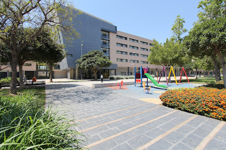 Villa Alojamiento y Congresos - Villa Universitaria C. Vicente Savall Pascual, 16, 03690 Sant Vicent del Raspeig, Alicante, España