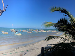 Photo de Mahaba Beach avec rivage droit, long