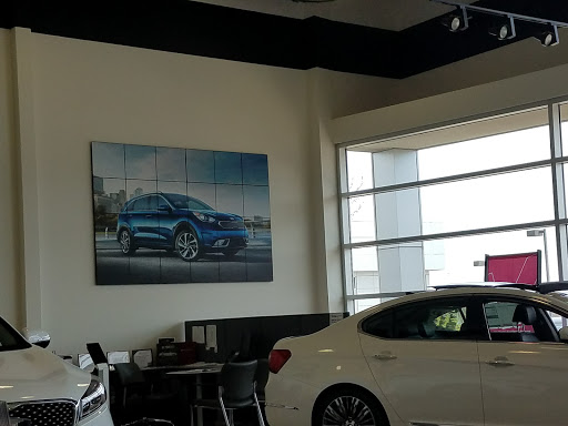 Kia Dealer «Rosen Kia Milwaukee», reviews and photos, 5505 S 27th St, Milwaukee, WI 53221, USA
