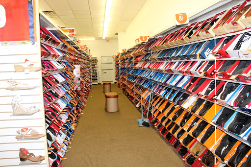 Shoe Store «Payless ShoeSource #4896», reviews and photos, 2700 Potomac Mills Cir, Woodbridge, VA 22192, USA