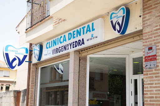 CLINICA DENTAL VIRGEN DE LA YEDRA en La Adrada, Ávila‎