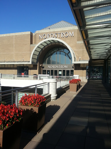 Department Store «Nordstrom Oakbrook Center», reviews and photos, 10 Oakbrook Center, Oak Brook, IL 60523, USA