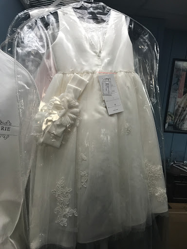 Bridal Shop «Louis Marie Bridal», reviews and photos, 3 E Main St, Middletown, DE 19709, USA