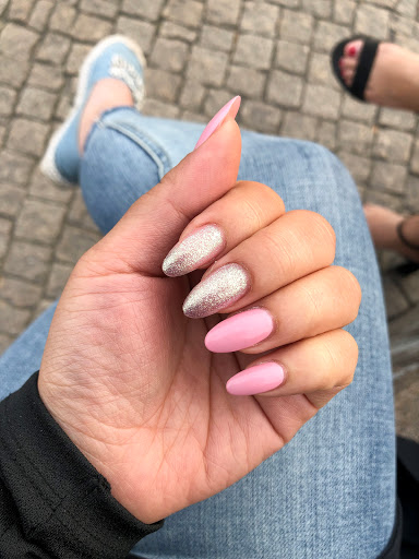 Anails