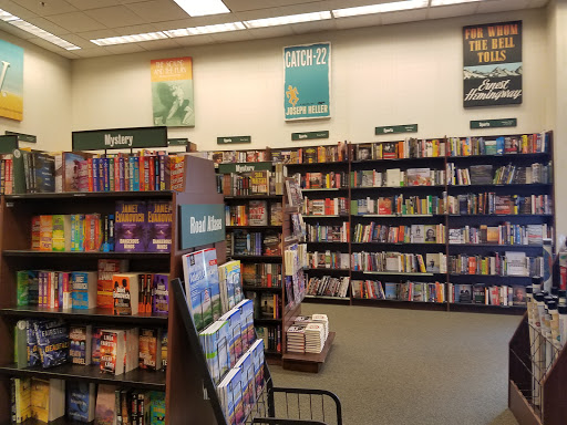 Book Store «Barnes & Noble», reviews and photos, 20600 N Rand Rd, Deer Park, IL 60010, USA