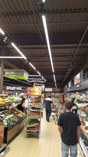 Supermarket «ALDI», reviews and photos, 3250 E Fayette St, Baltimore, MD 21224, USA