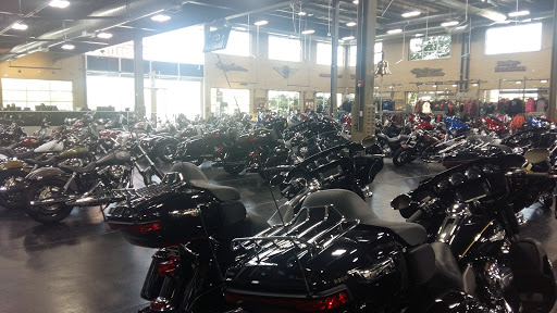 Harley-Davidson Dealer «Chicago Harley-Davidson», reviews and photos, 2929 Patriot Blvd, Glenview, IL 60026, USA