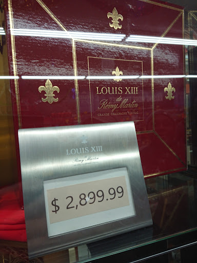 Liquor Store «Liquor Zone», reviews and photos, 3004 E Pioneer Pkwy #200, Arlington, TX 76010, USA