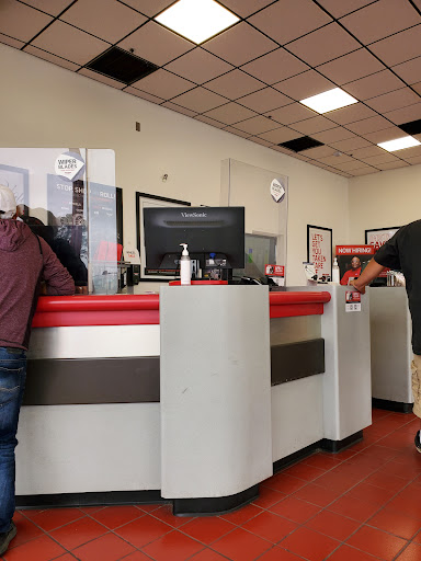 Tire Shop «Discount Tire Store - Conroe, TX», reviews and photos, 1538 I-45, Conroe, TX 77304, USA