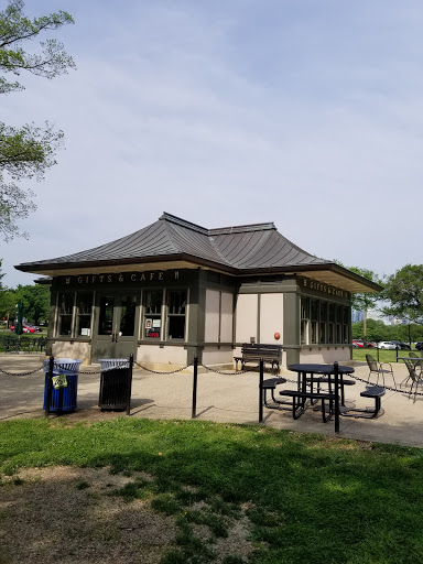 Gift Shop «Gift Store», reviews and photos, Henry Bacon Dr NW, Washington, DC 20037, USA