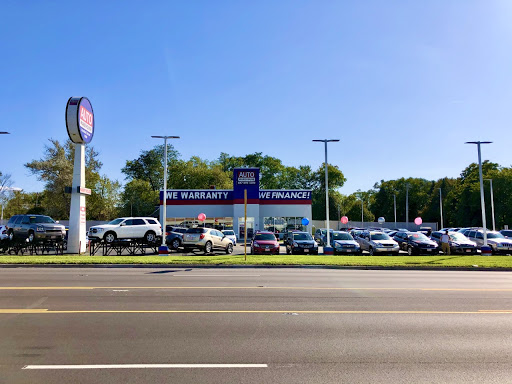 Used Car Dealer «Auto Warehouse», reviews and photos, 3375 Grand Ave, Waukegan, IL 60085, USA