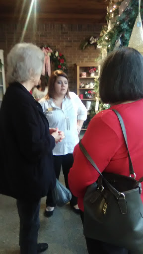 Flower Delivery «Aebersold Florist», reviews and photos, 1217 Silver St, New Albany, IN 47150, USA